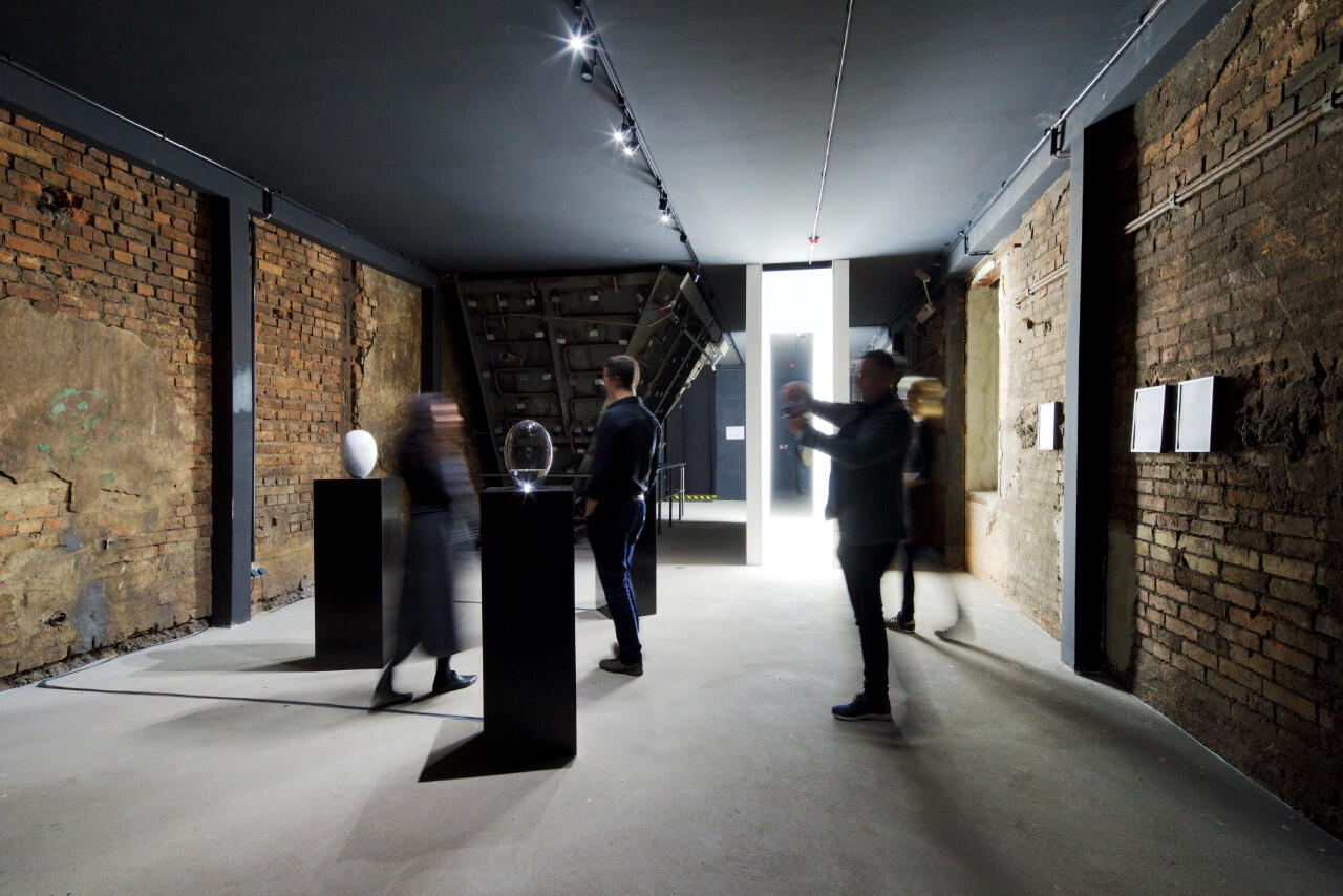 MOVINGSPACE_LAVINIA-DINIZ-FREITAS-CURATOR